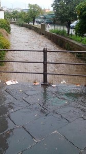 via Vico, ponte che porta al passaggio a livello delle FFSS 