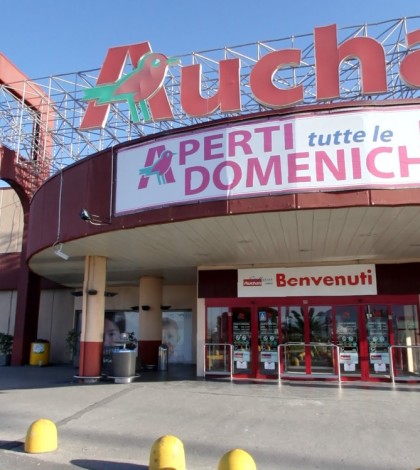 Pompei/Scafati. Vendeva posti di lavoro all’Auchan: condannato ex tenente dei Vigili Urbani