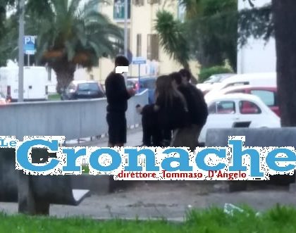 Assembramento in Largo Sinno, intervengono i carabinieri