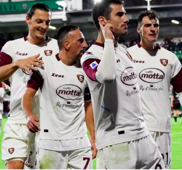 Schiavone al 95’ fa esplodere la Salernitana