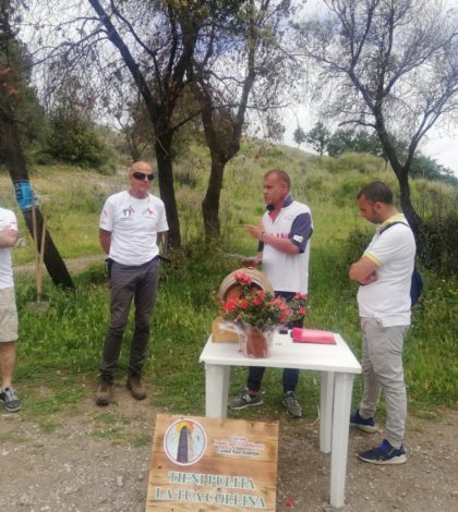 Deltaplani e parapendii contro chi sversa abusivamente rifiuti