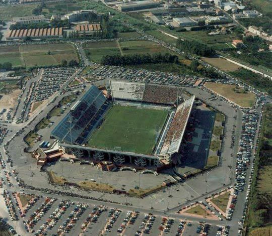 Adesso, per favore, offrite  lo stadio Arechi alla Salernitana