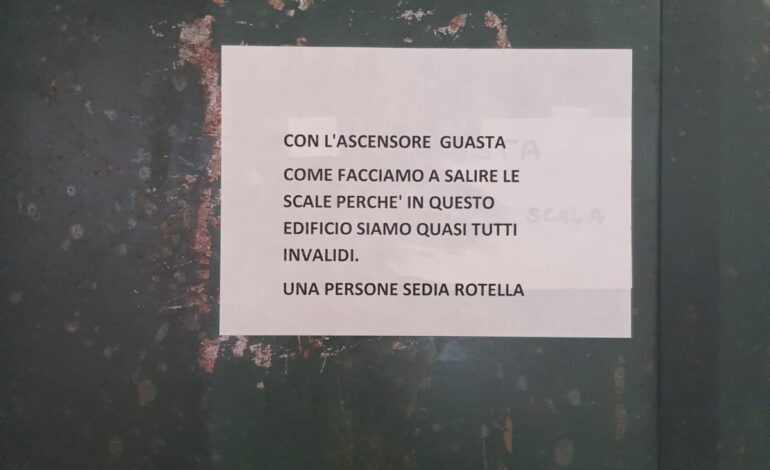 Salerno. Ascensore guasto, anziani reclusi in casa