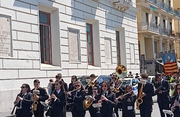  25 aprile: Il sole sorge ancora