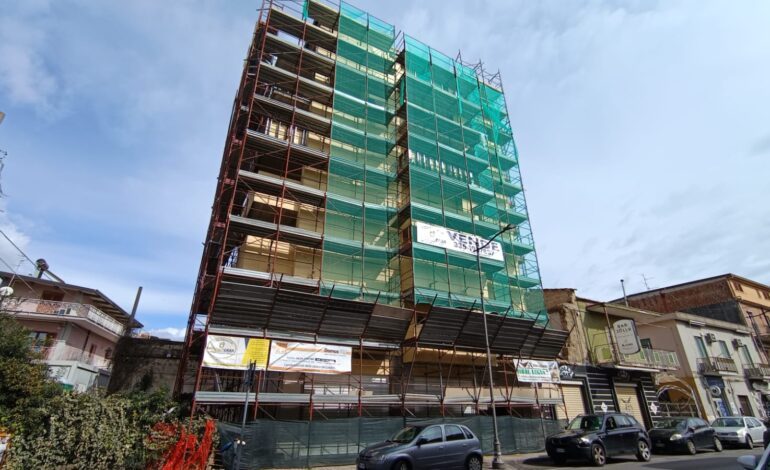  Battipaglia, dissequestrato uno dei palazzi