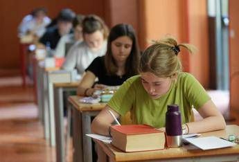 Maturità 2025, prima prova italiano: scatta il toto-tracce