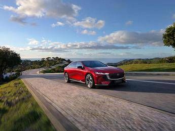  Nuova Mazda6e: lo Jinba Ittai si elettrifica