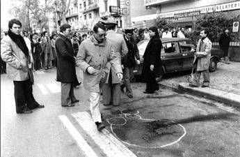 Omicidio Piersanti Mattarella, la Procura di Palermo indaga su un’impronta