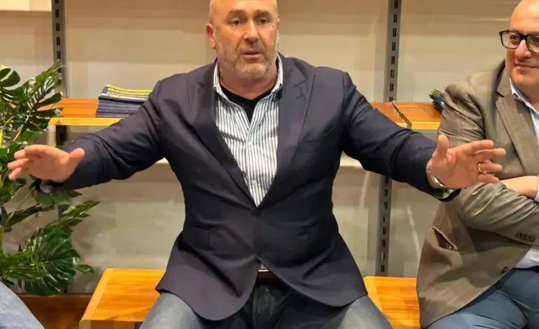 Bandecchi si candida a presidente della Campania