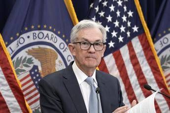 La Fed tiene fermi i tassi: “Inflazione ancora alta”
