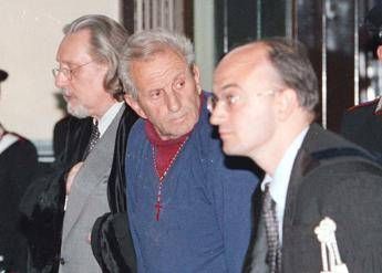 Mostro Firenze, rigettata richiesta revisione condanna all’ergastolo per Mario Vanni