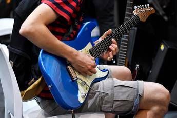  Salute, suonare uno strumento mantiene il cervello giovane, lo studio