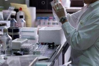  Tumori, in Sardegna oltre 10mila casi l’anno, esperti: “Vaccini fondamentali in fragili”