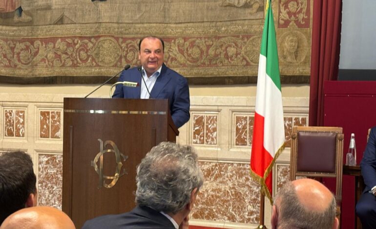 Capaccio. de Rosa commissario di Forza Italia