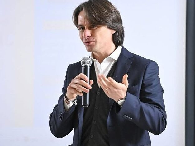 Martusciello. L’assessore Sessa di Pagani alle Regionali