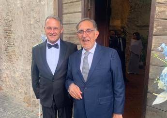FdI, nozze a Roma per Cirielli: celebra La Russa. Menu campano e bomboniere in ceramica di Vietri