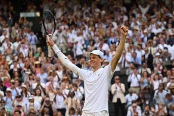  Sinner ‘raggiunge’ Alcaraz alle Finals 2025. E Musetti spera