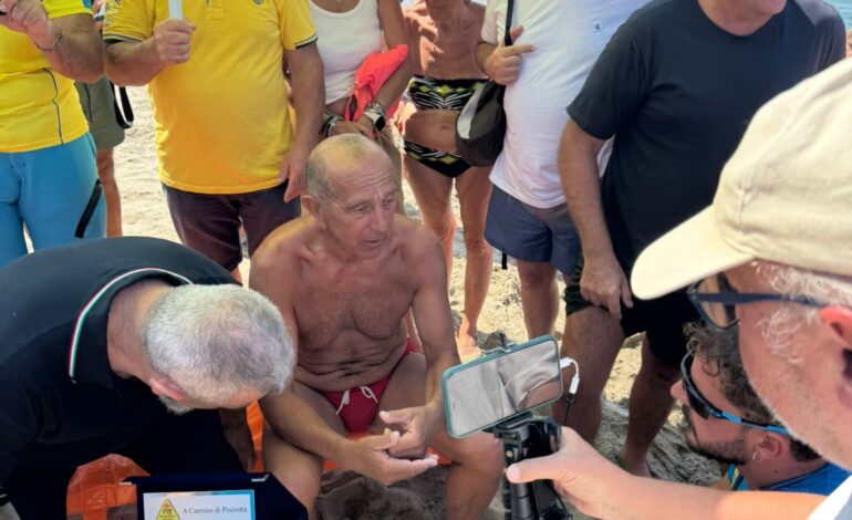 Montuori, 40 km nelle acque del Cilento