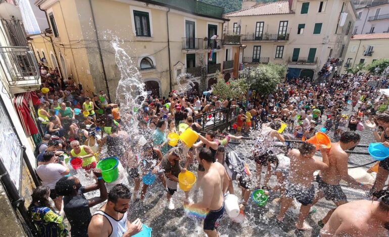 Campagna  La Chiena  una rissa. 2 feriti