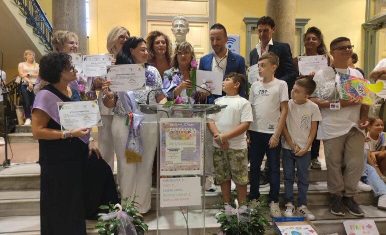 Pontecagnano. Fili di gentilezza, intrecci di pace