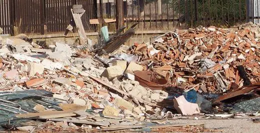 Differenza tra rifiuti edili e rifiuti urbani: cosa devi sapere