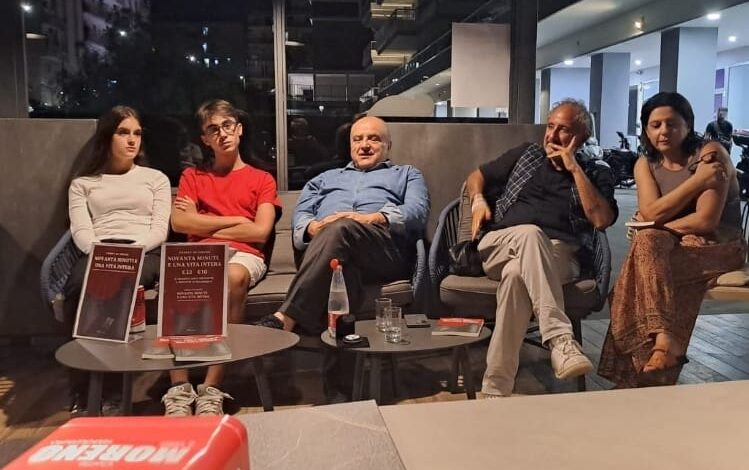 Salernitana, il libro di Andrea De Simone