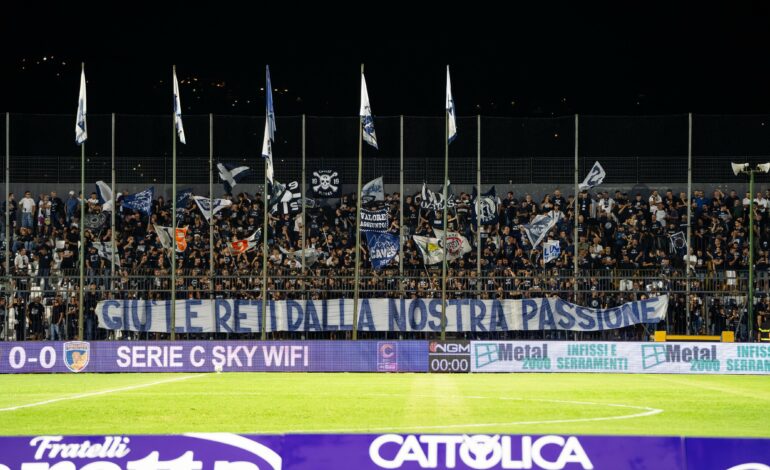 Cavese ko, Prosperi rischia