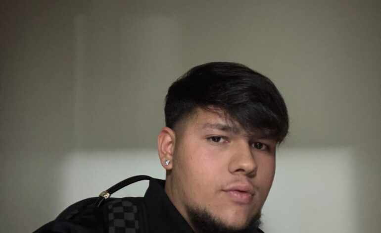 Angri. Perde controllo moto, ventenne morto