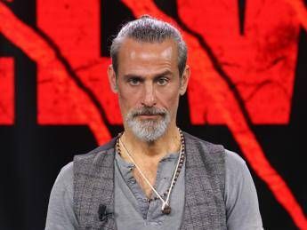 Raz Degan e digiuno collettivo di 48 ore, medici-nutrizionisti: “Occhio a effetto yo-yo e no al fai da te”