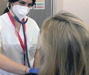 Sos medici e infermieri Inail, assunti durante Covid ora rischiano di stare a casa