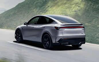 Tesla lancia la Nuova Model Y Performance