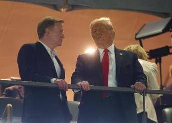  Trump boccia il football “da signorine”: “NFL ridicola”