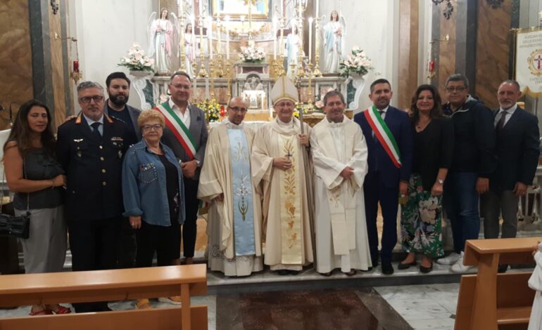 Il saluto a don Luigi Pierri e don Luigi Savino