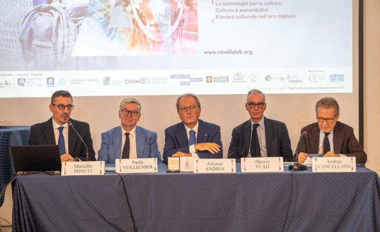 Torna  il RavelloLab