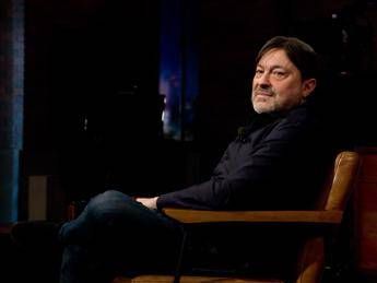  Bomba distrugge l’auto di Sigfrido Ranucci, ordigno in grado di uccidere