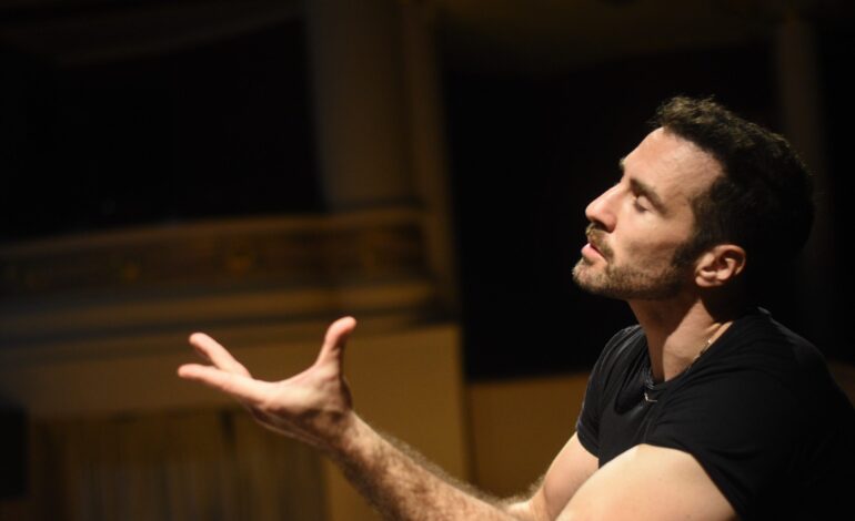 La Traviata: Pretty Violet