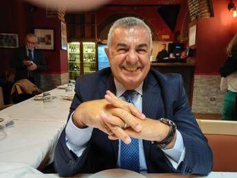 L’Ai e la crociata dell’internista: “Non chiamatela dottore, senza l’anima non c’è il medico”