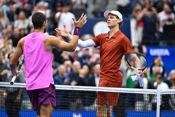  Sinner-Alcaraz, oggi finale Six Kings Slam: orario, precedenti e dove vederla in tv