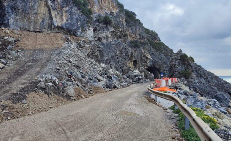 Processo falesia senza il Governo, udienza rinviata