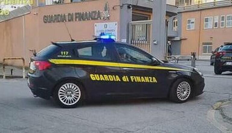 Salerno, frode fiscale da oltre 11 milioni: sequestri
