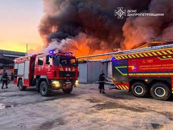  Ucraina, nuova raffica di droni e missili russi: Mosca avanza a Pokrovsk