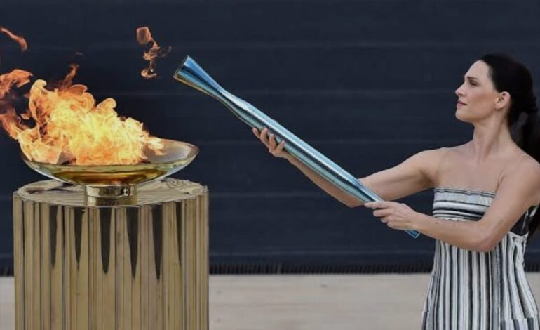 Salerno accoglie la torcia olimpica