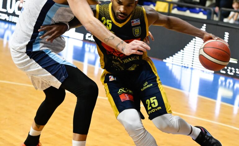 Givova Scafati rullo compressore, vittoria netta a Roseto