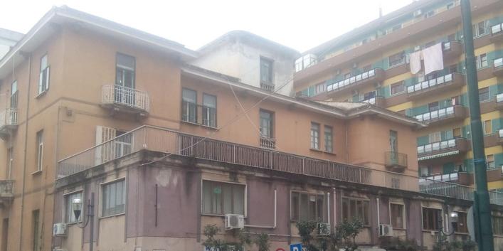 Eboli. Il caso di palazzo Massajoli