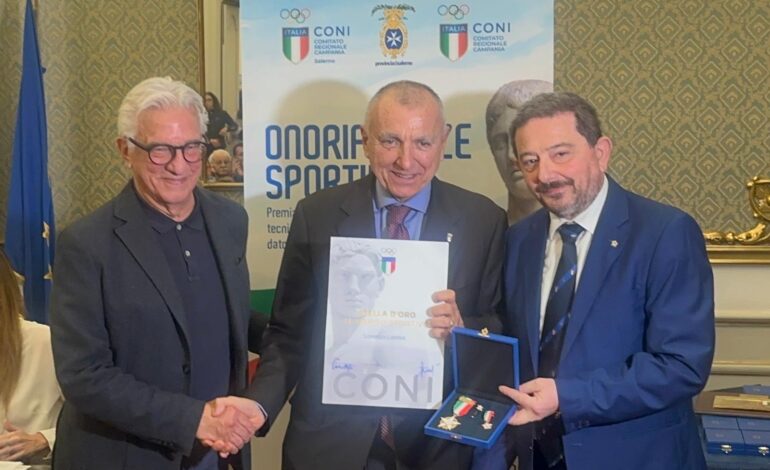 Al presidente del CUS Salerno Lentini la Stella d’Oro