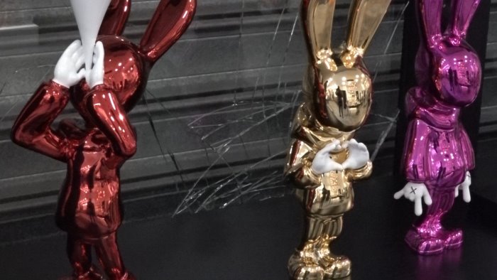 Salerno, ladri in azione nei negozi: colpo a Torrione