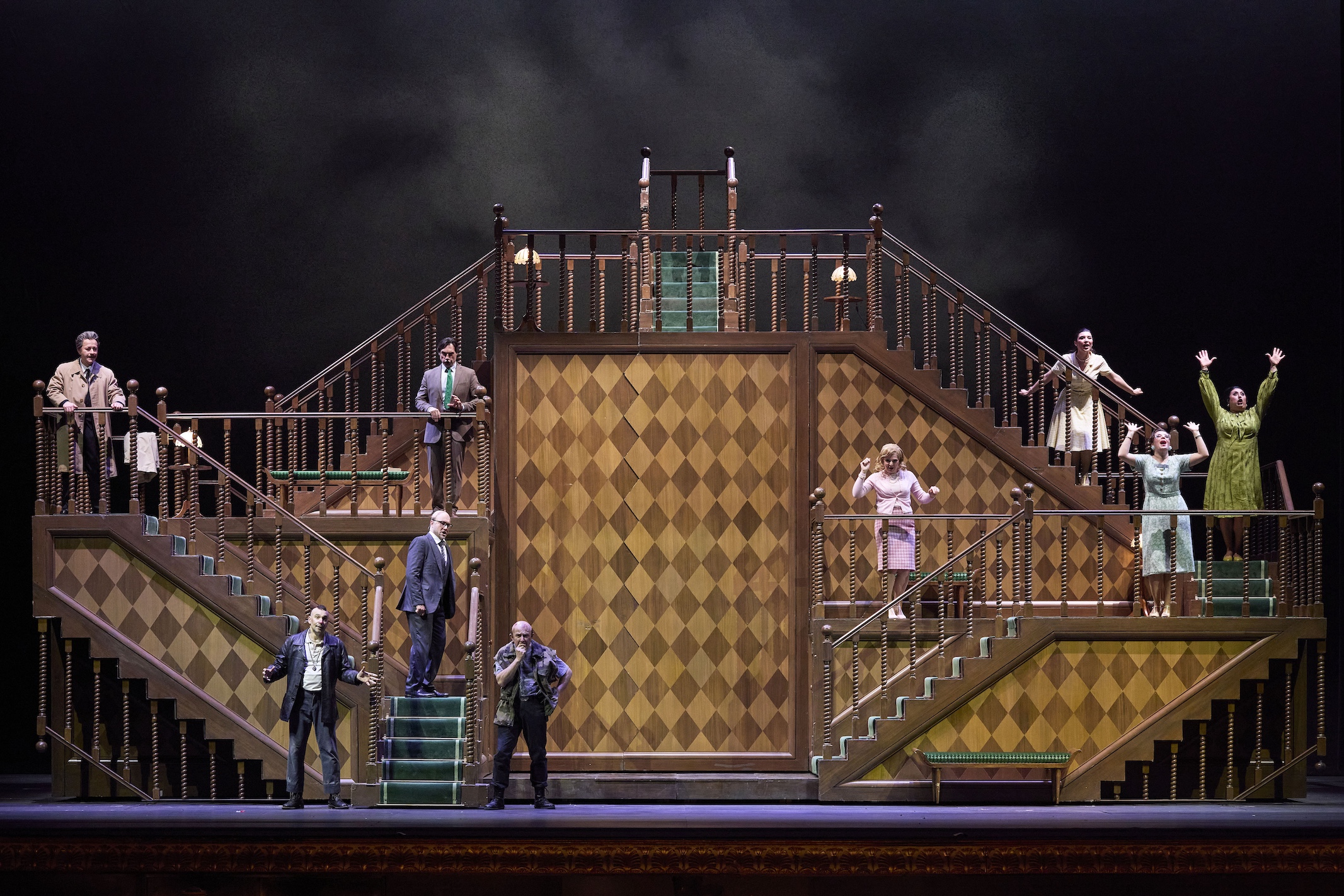 Luca Salsi è  Sir John Falstaff