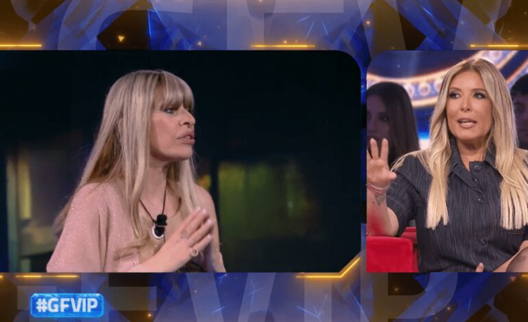  Gf Vip, Lucarelli difende Mussolini: il confronto inaspettato