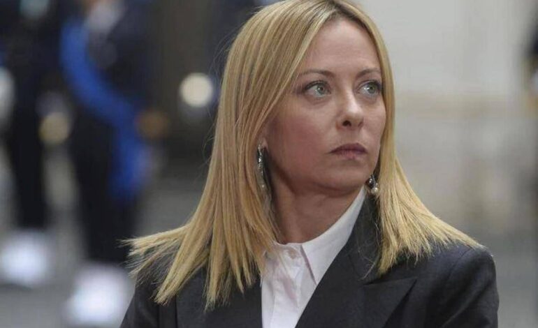  Meloni: “Auspico che anche Santanchè si dimetta”. Delmastro e Bartolozzi lasciano