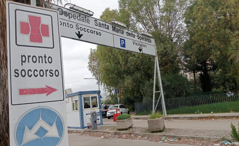 Battipaglia: Pazienti sedati e abbandonati tra rifiuti speciali